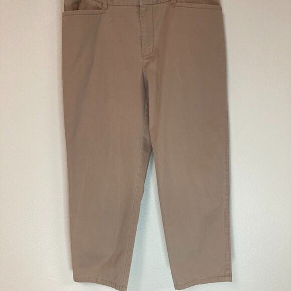 Liz Claiborne Sloane Women's Tan Capri Pants Size 12 Cotton/Spandex - Picture 2 of 7